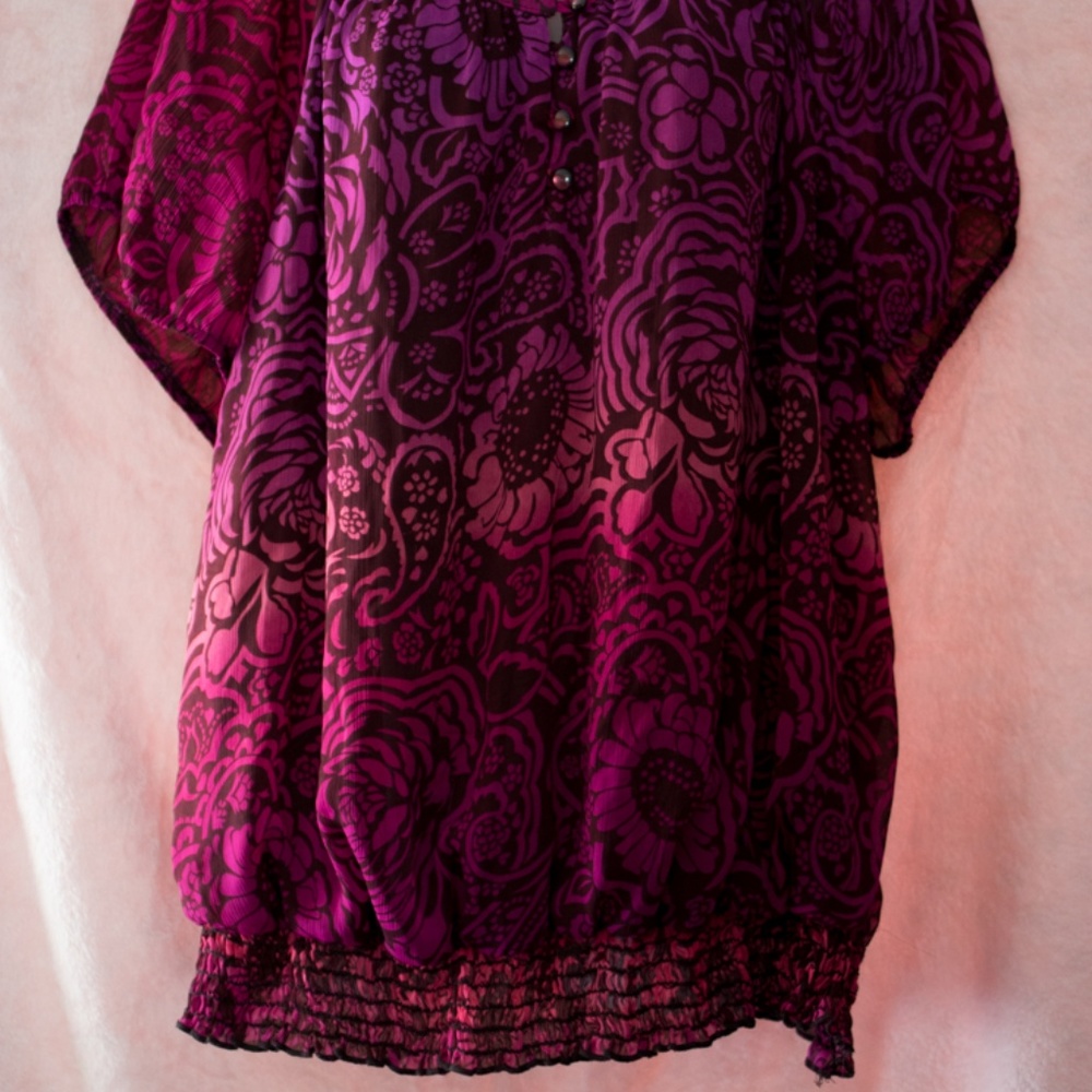 Floral Patterned Blouse - Picture 8 of 8